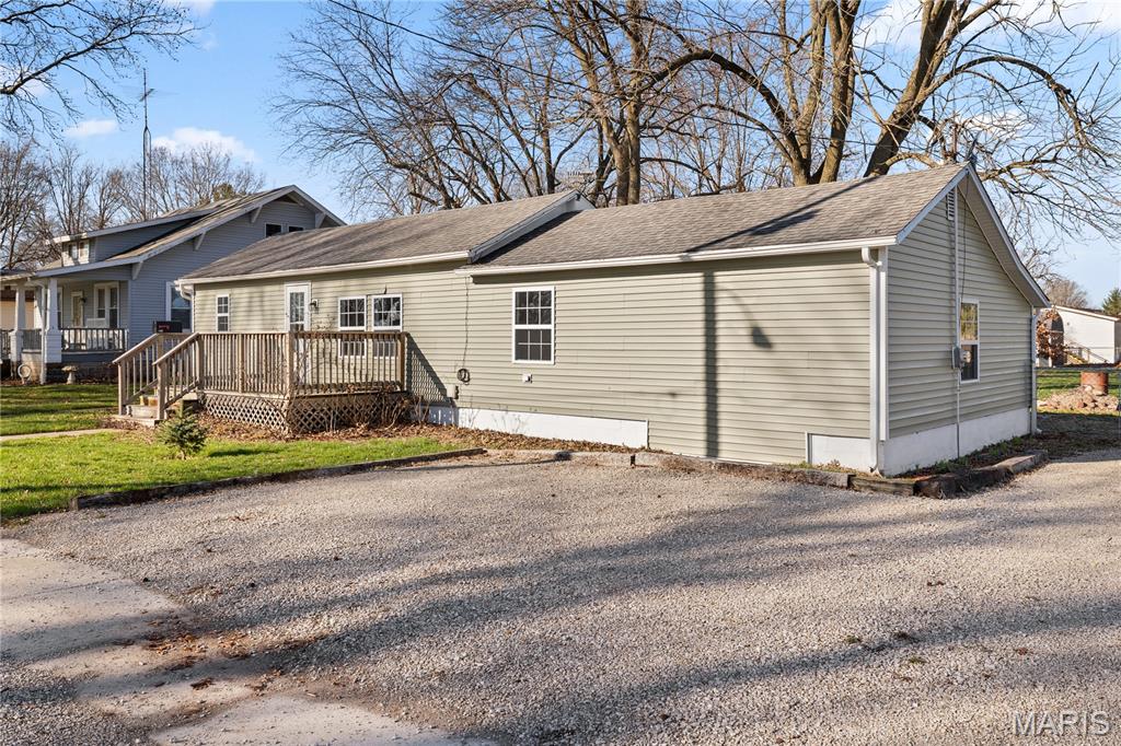 Homes for sale in Raymond, IL | 109 School St, Raymond, IL 62560 | MLS# MIS26000671