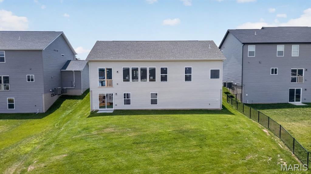 52nd image of 421 Farmhouse Dr, Wentzville, MO 63385 | MLS# MIS26001205