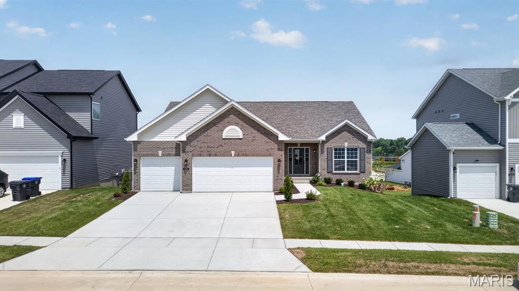 2nd image of 421 Farmhouse Dr, Wentzville, MO 63385 | MLS# MIS26001205