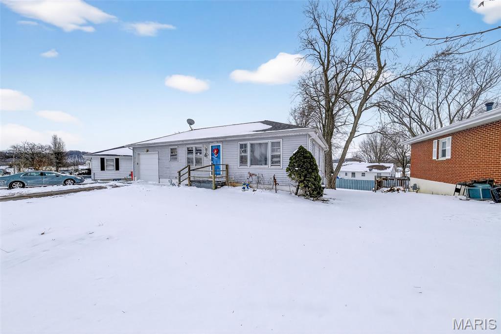 Homes for sale in Louisiana, MO | 212 Boyd Dr, Louisiana, MO 63353 | MLS# MIS26001357