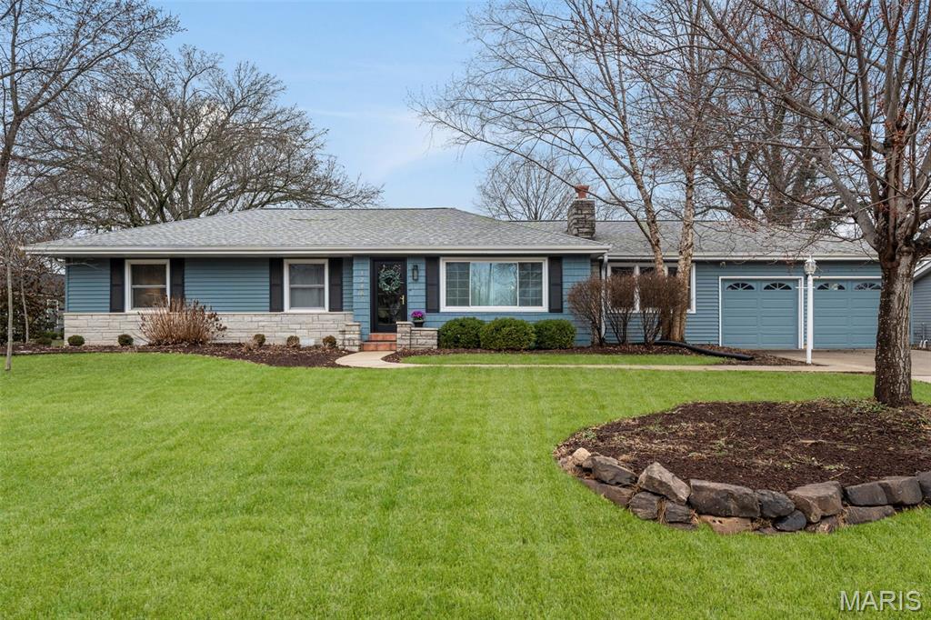 Homes for sale in Des Peres, MO | 12467 Ballas Meadows Dr, Des Peres, MO 63131 | MLS# MIS26001797