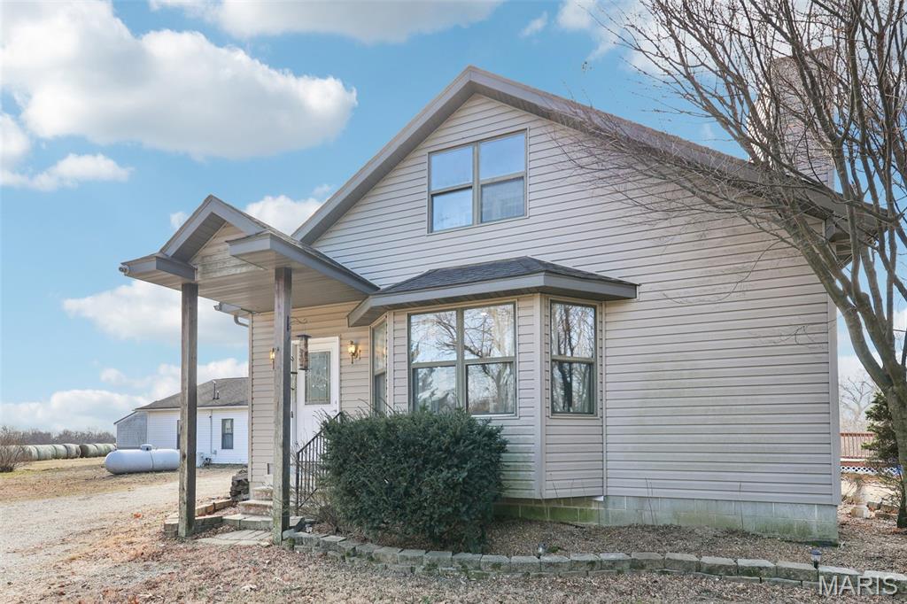 Homes for sale in Troy, IL | 8602 E Kirsch Rd, Troy, IL 62294 | MLS# MIS26002661