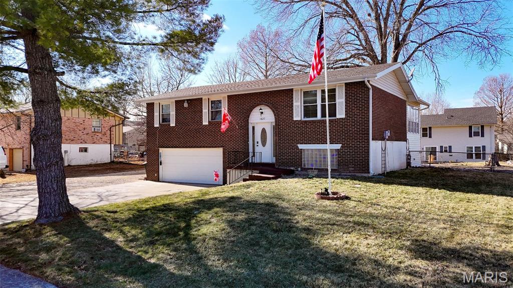 Homes for sale in Imperial, MO | 5827 Barberry Dr, Imperial, MO 63052 | MLS# MIS26002999