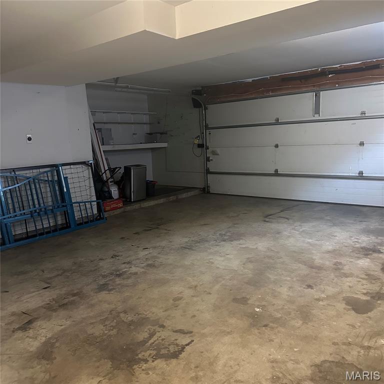 Homes for sale in Imperial, MO | 1821 Hilltop Village Ln, Imperial, MO 63052 | MLS# MIS26003314