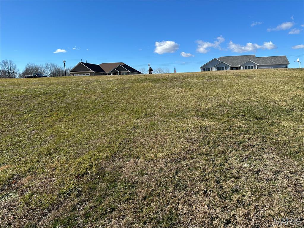 Homes for sale in Steeleville, IL | 304 Victorian Dr, Steeleville, IL 62288 | MLS# MIS26003540