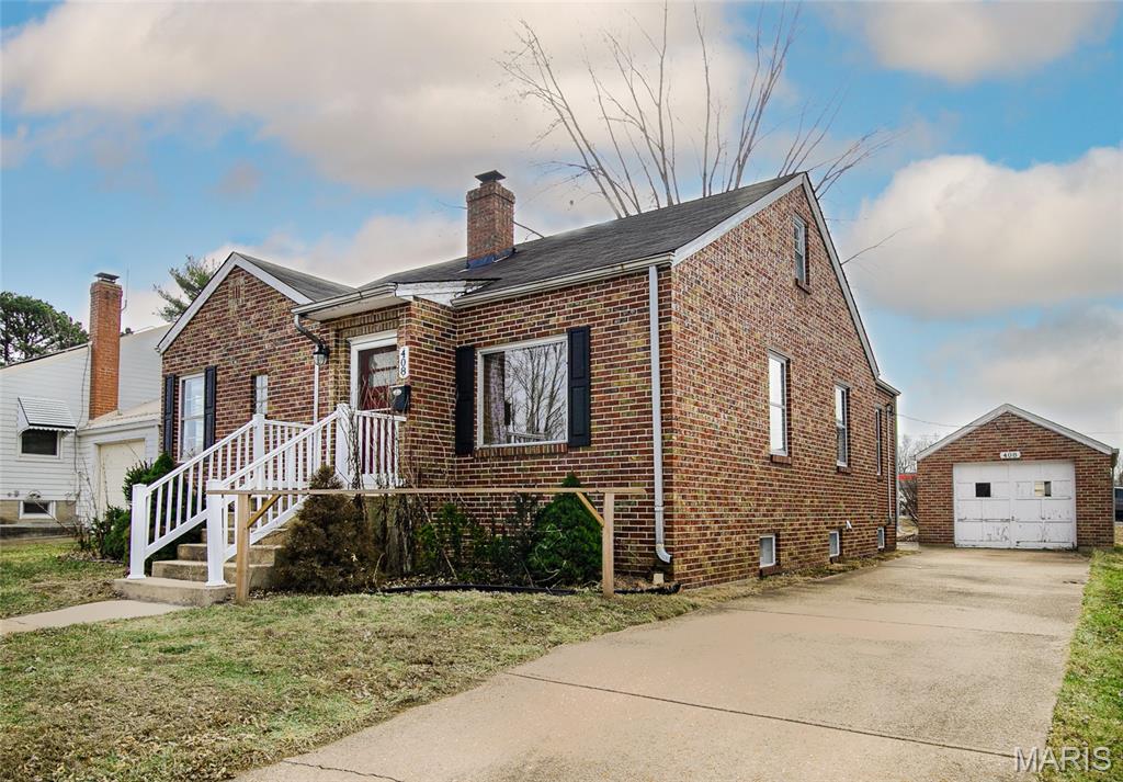 Homes for sale in Owensville, MO | 408 E Washington Ave, Owensville, MO 65066 | MLS# MIS26003579