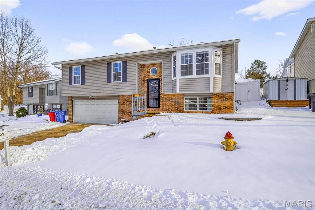 Homes for sale in Imperial, MO | 1827 Hilltop Village Ln, Imperial, MO 63052 | MLS# MIS26003783