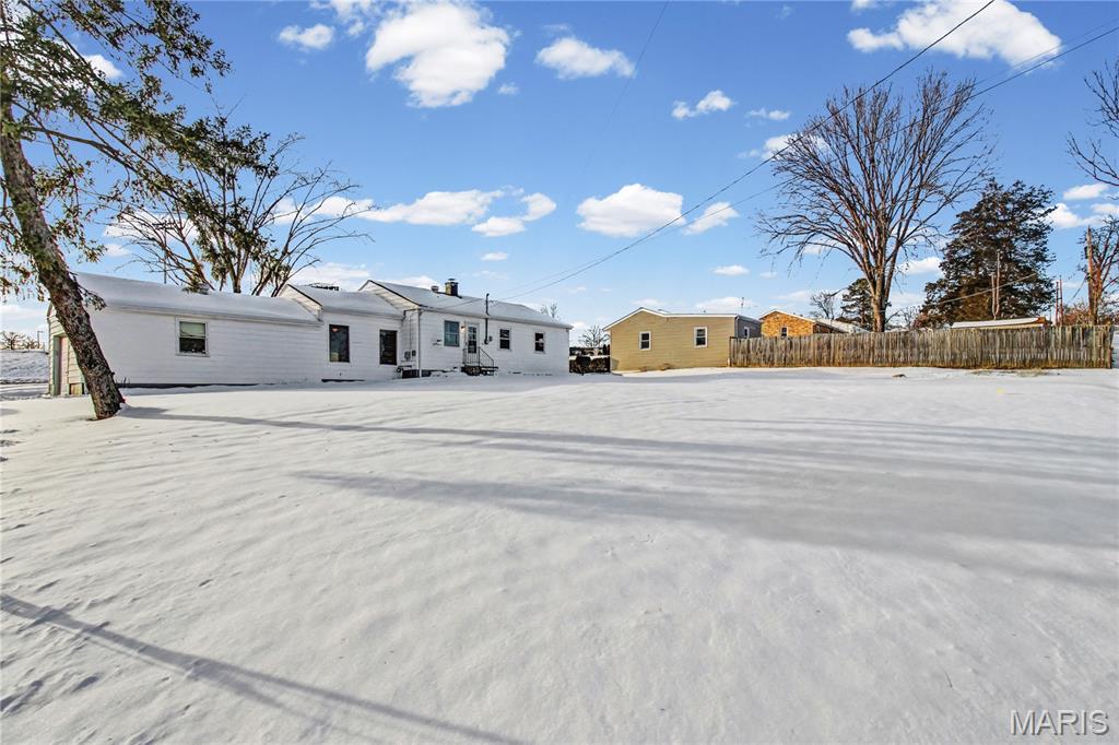 Homes for sale in Festus, MO | 202 Sunshine Dr, Festus, MO 63028 | MLS# MIS26004278