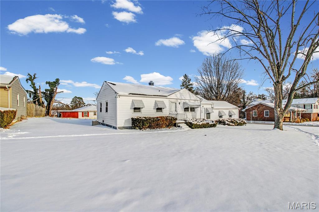 Homes for sale in Festus, MO | 202 Sunshine Dr, Festus, MO 63028 | MLS# MIS26004278