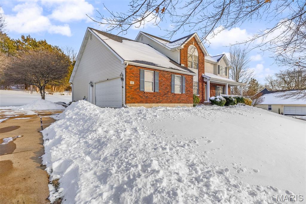 Homes for sale in Festus, MO | 10 Crystal Lake Ct, Festus, MO 63028 | MLS# MIS26004284