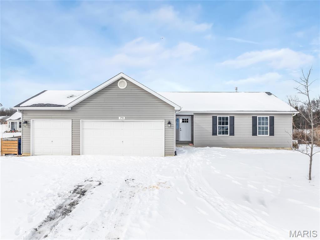 Homes for sale in Wright City, MO | 711 Talon Dr, Wright City, MO 63390 | MLS# MIS26004444