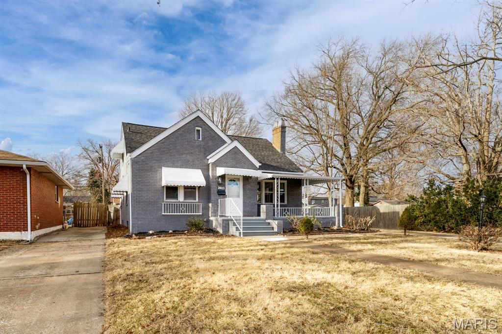 Homes for sale in Granite City, IL | 2611 State St, Granite City, IL 62040 | MLS# MIS26004493