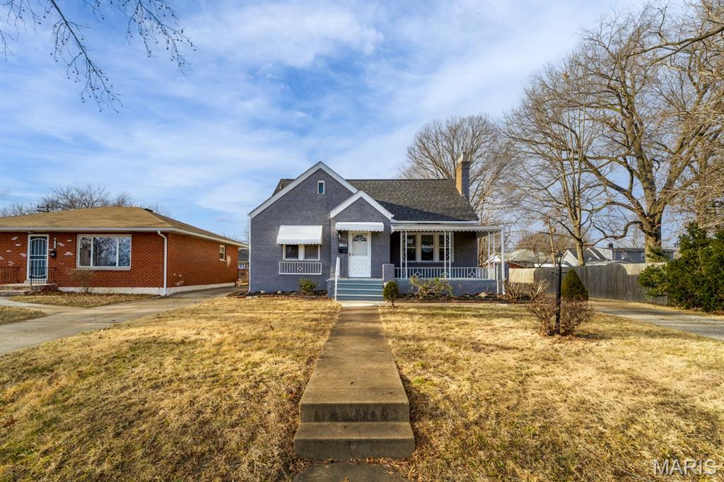 Homes for sale in Granite City, IL | 2611 State St, Granite City, IL 62040 | MLS# MIS26004493