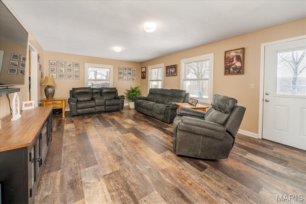 Homes for sale in Bourbon, MO | 105 Watkins St, Bourbon, MO 65441 | MLS# MIS26004612