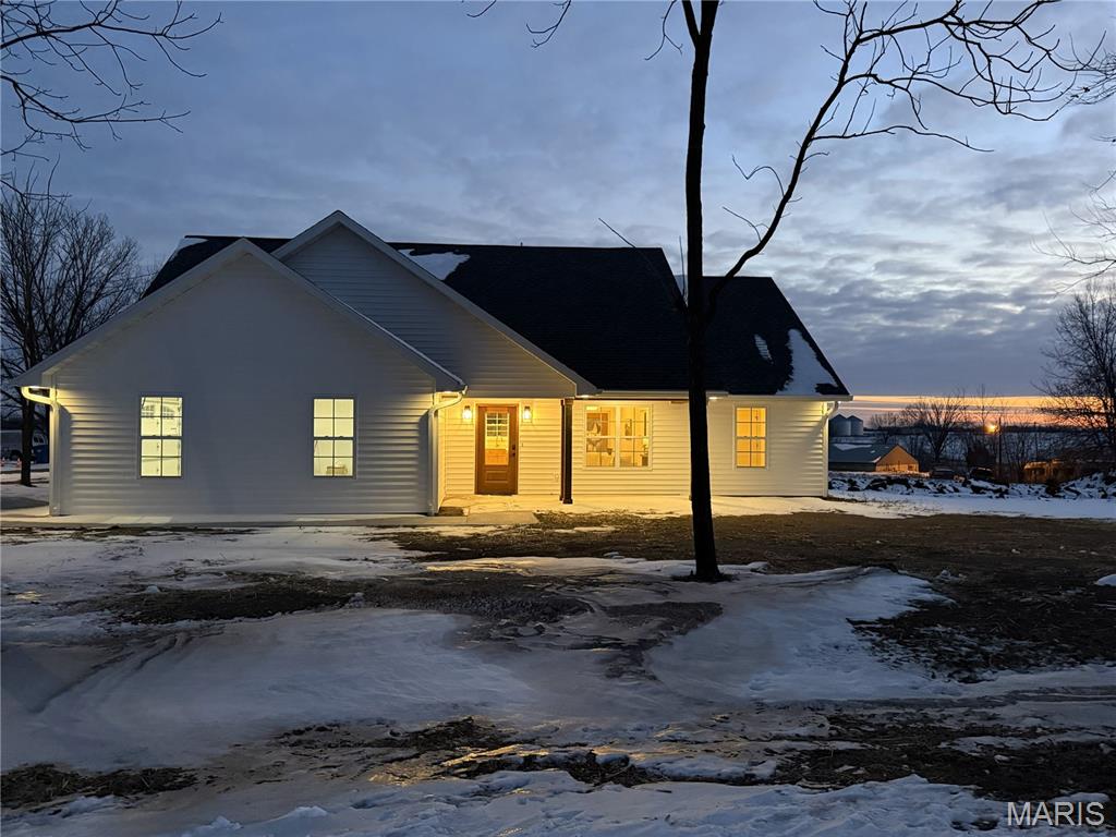 Homes for sale in La Belle, MO | 301 Columbus St, La Belle, MO 63447 | MLS# MIS26004620