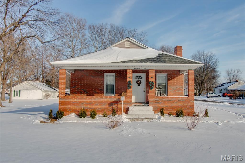 Homes for sale in Litchfield, IL | 1402 N Harrison St, Litchfield, IL 62056 | MLS# MIS26004836