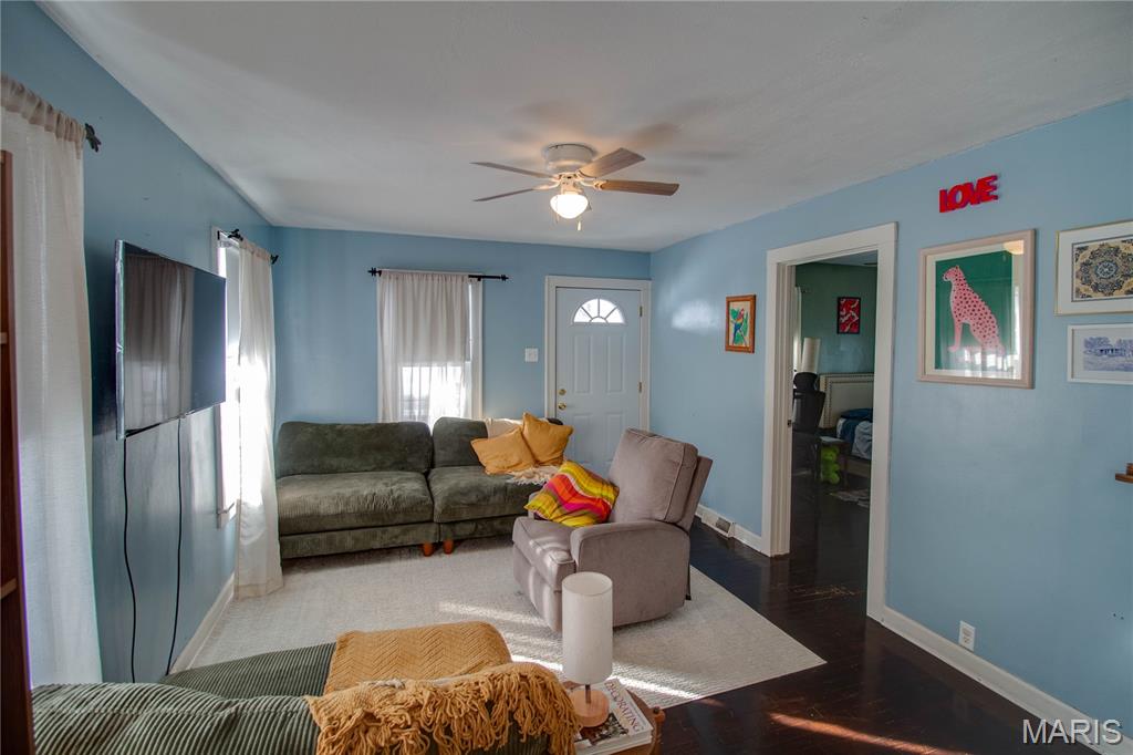 Homes for sale in Litchfield, IL | 1402 N Harrison St, Litchfield, IL 62056 | MLS# MIS26004836