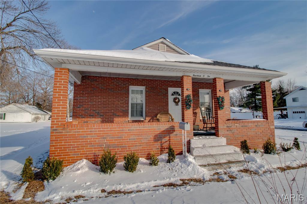 Homes for sale in Litchfield, IL | 1402 N Harrison St, Litchfield, IL 62056 | MLS# MIS26004836