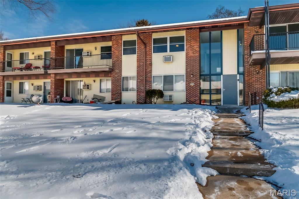 Homes for sale in St Louis, MO | 7604 Hazelcrest Dr #E, St Louis, MO 63042 | MLS# MIS26004932