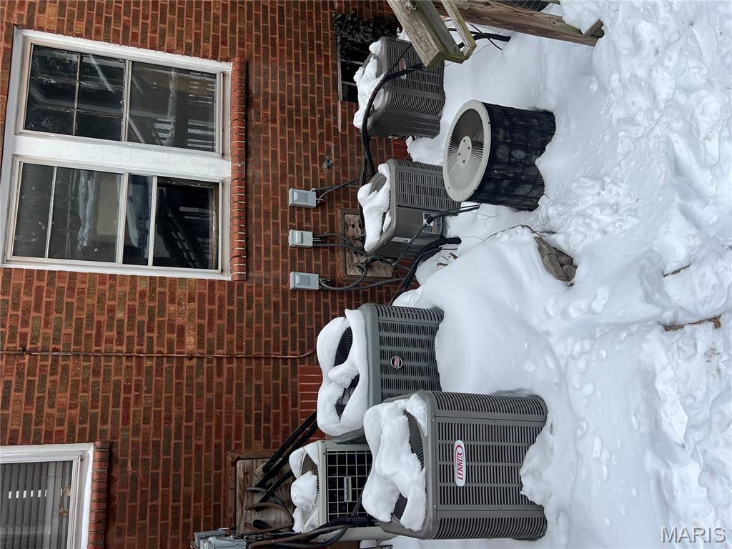 Homes for sale in Richmond Heights, MO | 7076 Mitchell Ave, Richmond Heights, MO 63117 | MLS# MIS26004947