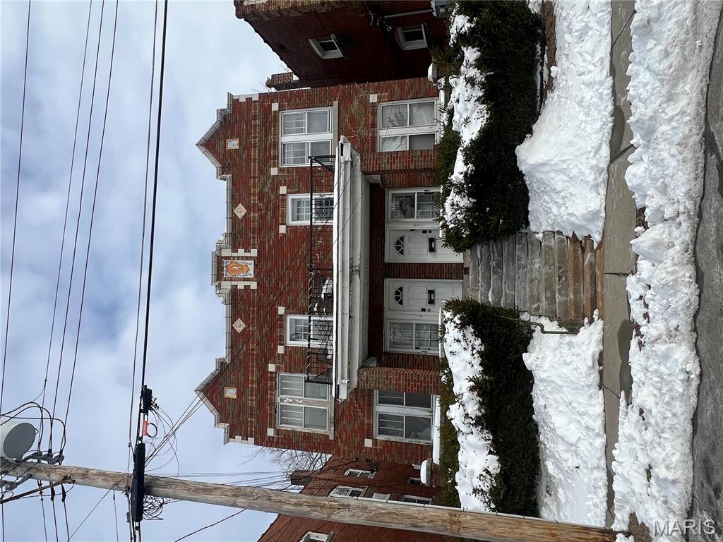 Homes for sale in Richmond Heights, MO | 1712 Yale Ave #A, Richmond Heights, MO 63117 | MLS# MIS26004970