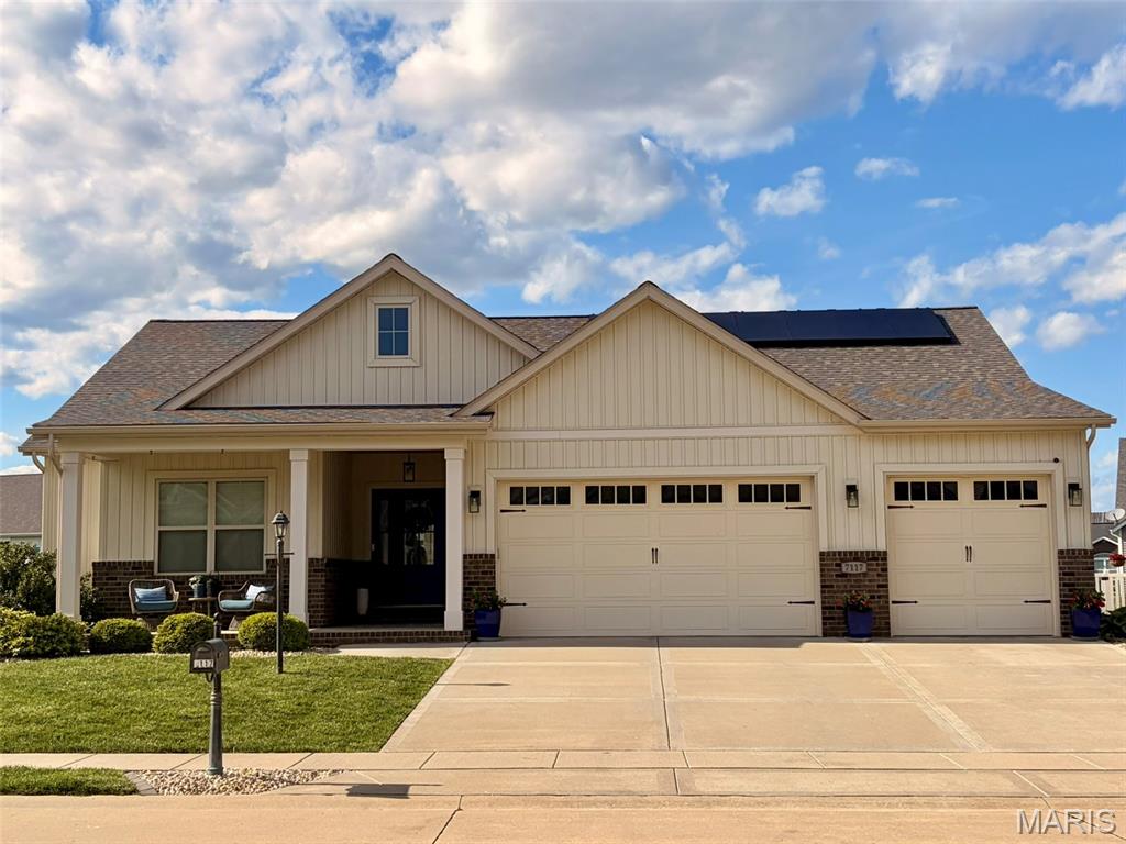 Homes for sale in Glen Carbon, IL | 7117 Augusta Dr, Glen Carbon, IL 62034 | MLS# MIS26005018