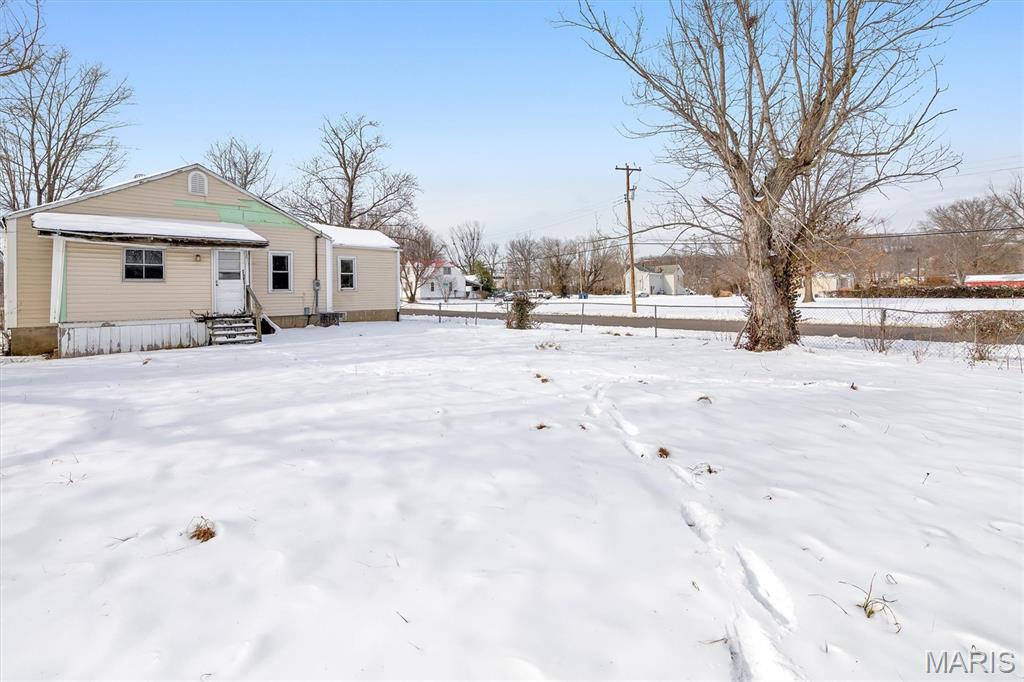 Homes for sale in Pacific, MO | 502 S 3rd St, Pacific, MO 63069 | MLS# MIS26005023