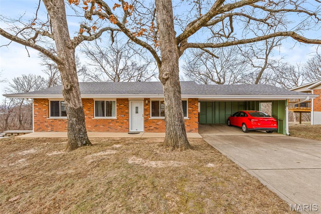 Homes for sale in High Ridge, MO | 2917 Raw Wind Dr, High Ridge, MO 63049 | MLS# MIS26005081