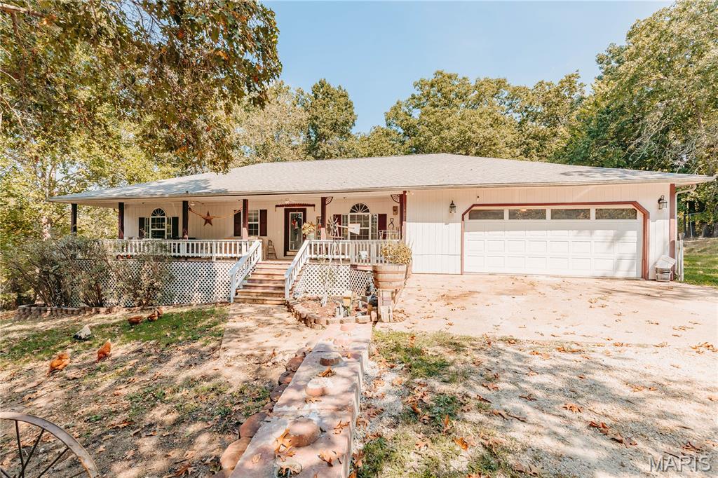 Homes for sale in Dixon, MO | 14011 Cobra Dr, Dixon, MO 65459 | MLS# MIS26005153