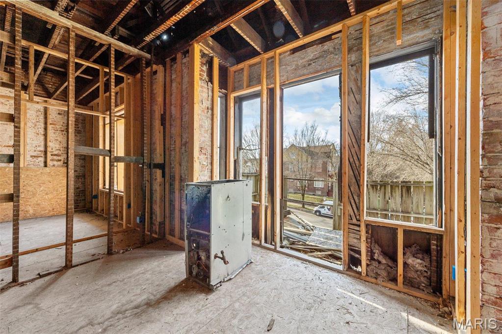 Homes for sale in St Louis, MO | 5943 Page Blvd, St Louis, MO 63112 | MLS# MIS26005215