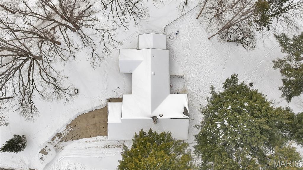 Homes for sale in Greenville, IL | 1327 Deer Creek Rd, Greenville, IL 62246 | MLS# MIS26005248