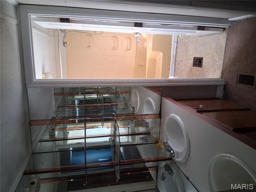 Homes for sale in High Ridge, MO | 4671 Chinkapin Ln, High Ridge, MO 63049 | MLS# MIS26005273