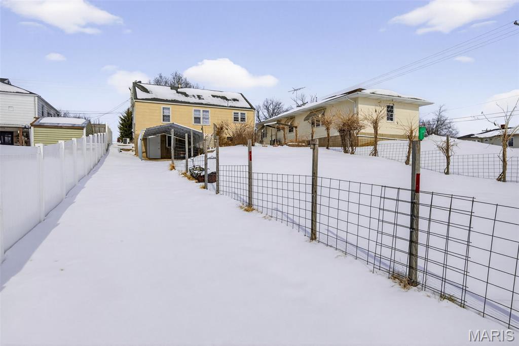 Homes for sale in Ste Genevieve, MO | 930 Ridgeway St, Ste Genevieve, MO 63670 | MLS# MIS26005348