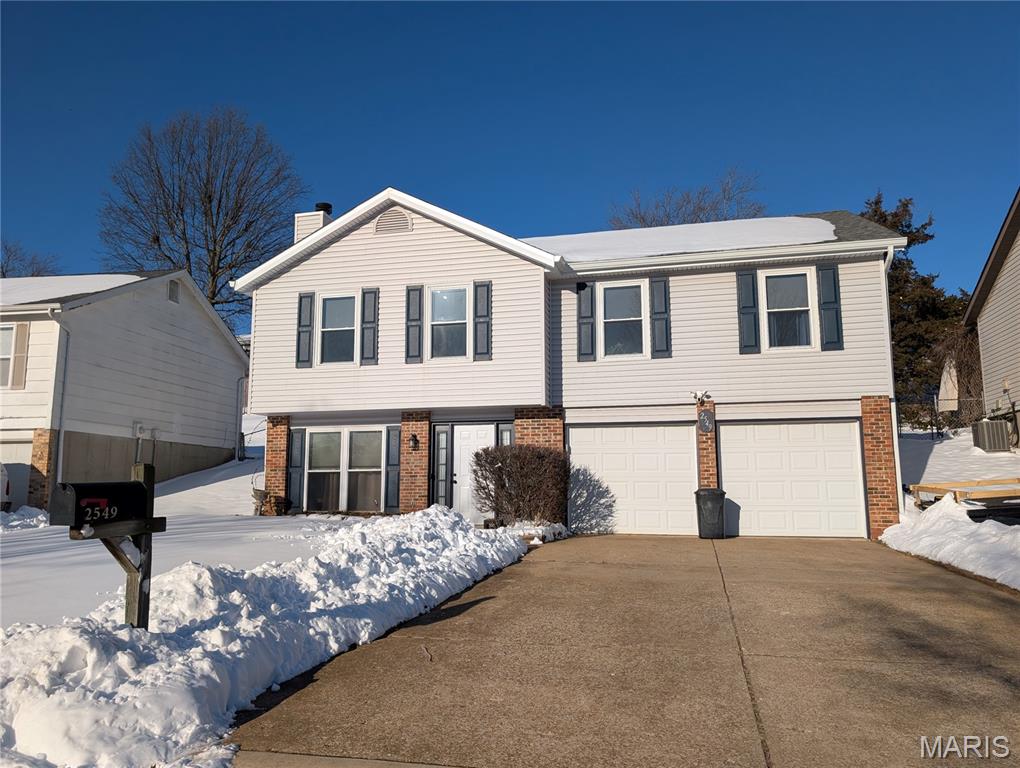 Homes for sale in High Ridge, MO | 2549 Plymouth Dr, High Ridge, MO 63049 | MLS# MIS26005389