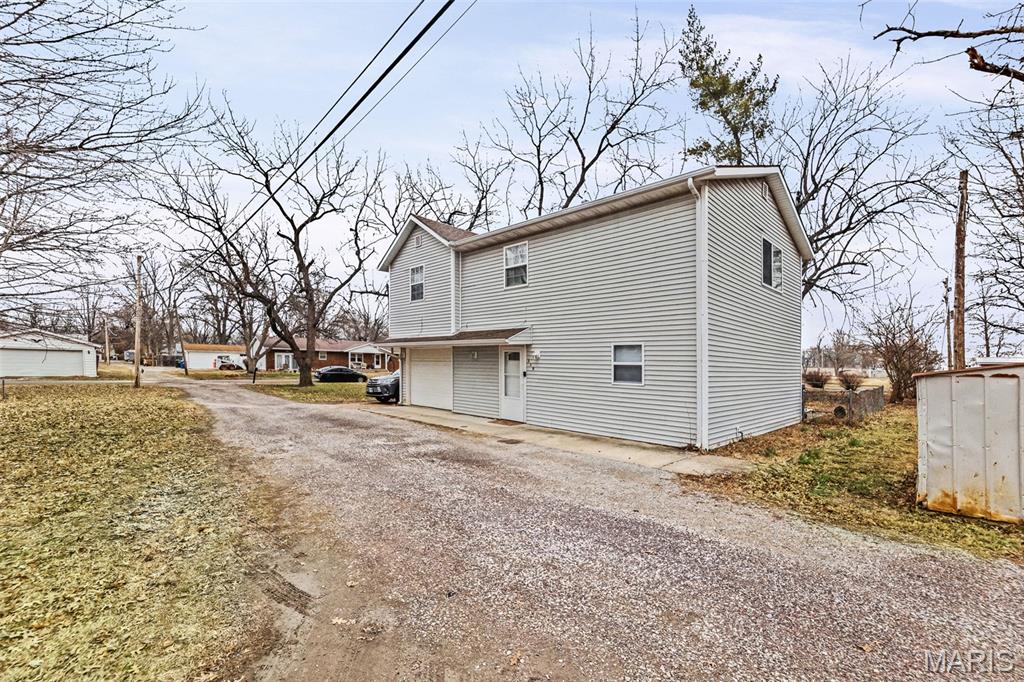 Homes for sale in Mascoutah, IL | 318 E Phillips St, Mascoutah, IL 62258 | MLS# MIS26005427