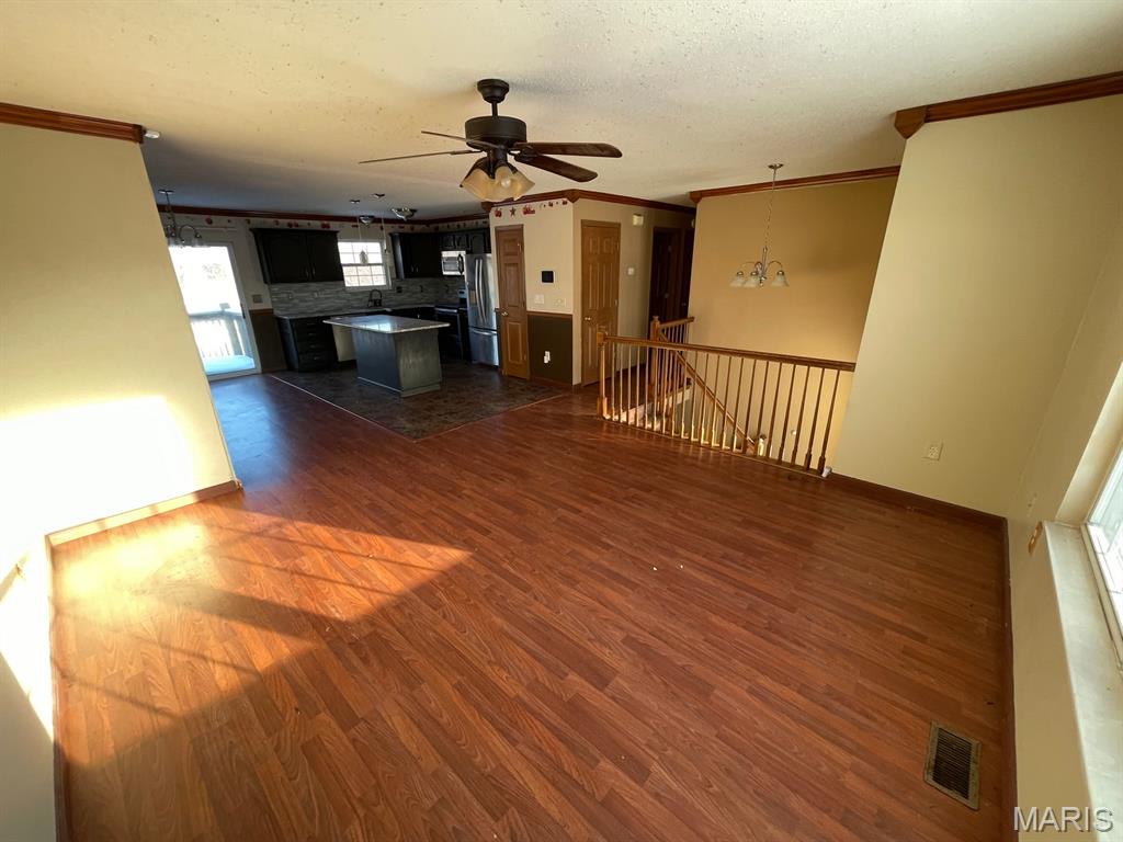 Homes for sale in Granite City, IL | 5129 Stacey Dr, Granite City, IL 62040 | MLS# MIS26005465