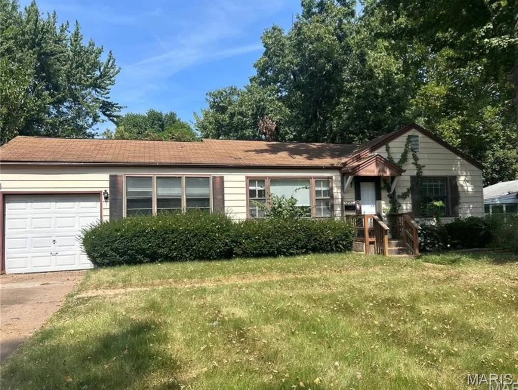 Homes for sale in Bellefontaine Nghbrs, MO | 1207 Bakewell, Bellefontaine Nghbrs, MO 63137 | MLS# MIS26005470