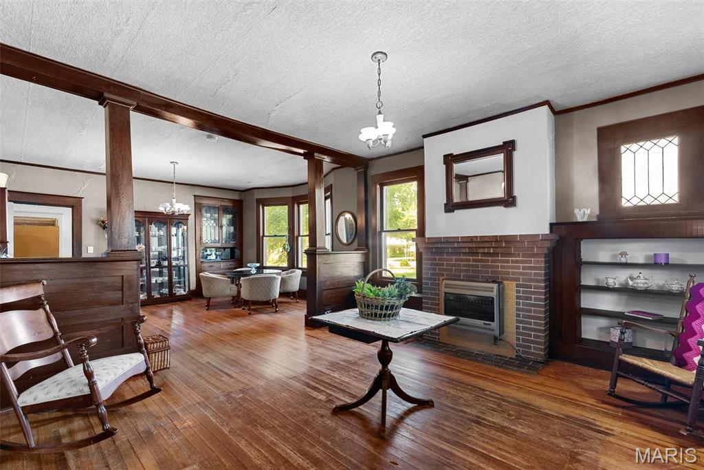 Homes for sale in Montgomery City, MO | 302 E Walsh St, Montgomery City, MO 63361 | MLS# MIS26005548