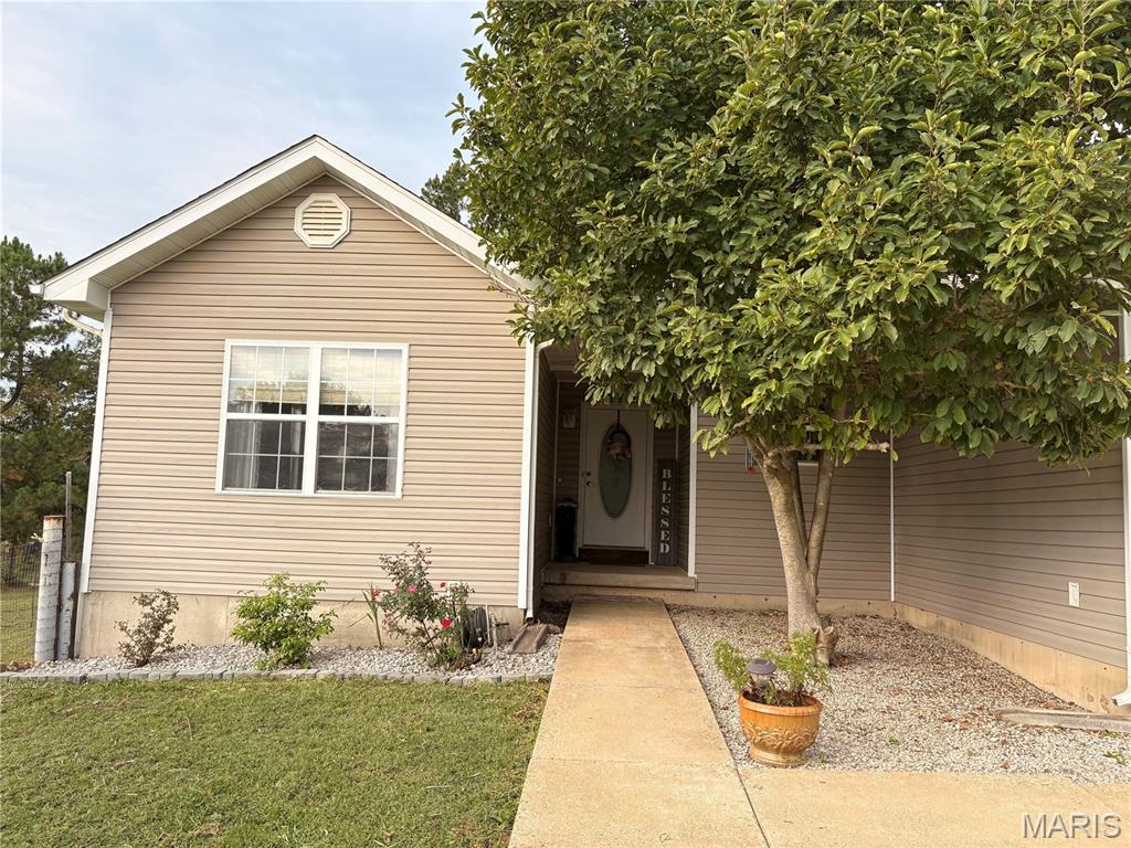 Homes for sale in Plato, MO | 16255 Walnut Dr, Plato, MO 65552 | MLS# MIS26005588