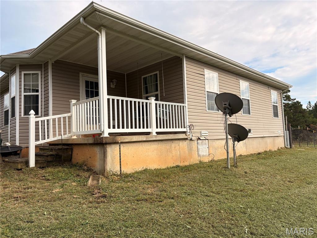 Homes for sale in Plato, MO | 16255 Walnut Dr, Plato, MO 65552 | MLS# MIS26005588