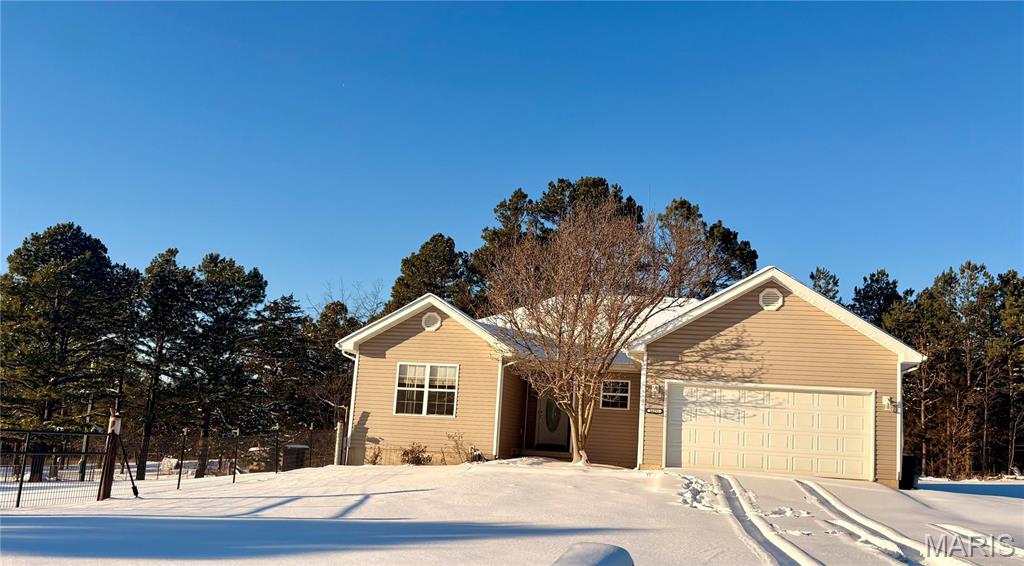 Homes for sale in Plato, MO | 16255 Walnut Dr, Plato, MO 65552 | MLS# MIS26005588