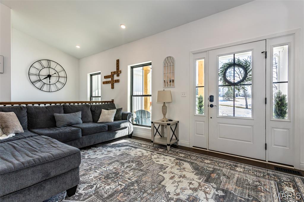 Homes for sale in Dow, IL | 25806 Nellies Rdg, Dow, IL 62022 | MLS# MIS26006806