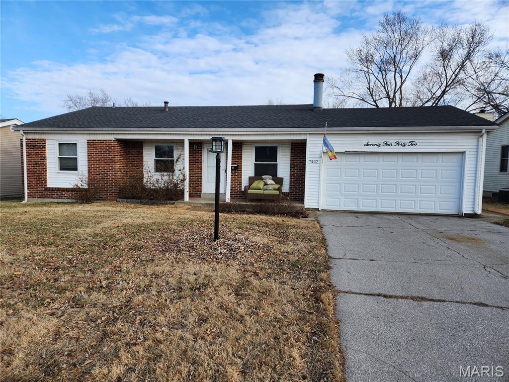 Homes for sale in Hazelwood, MO | 7442 Foxfield Dr, Hazelwood, MO 63042 | MLS# MIS26009041