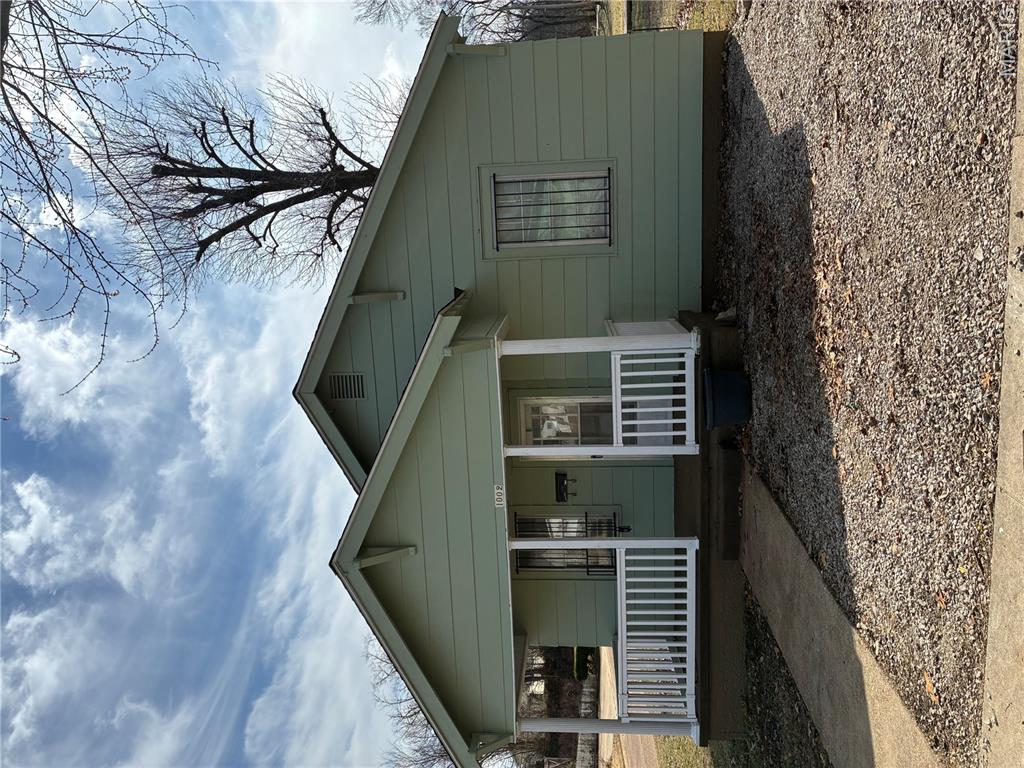 Homes for sale in Poplar Bluff, MO | 1002 Tremont St, Poplar Bluff, MO 63901 | MLS# MIS26009428