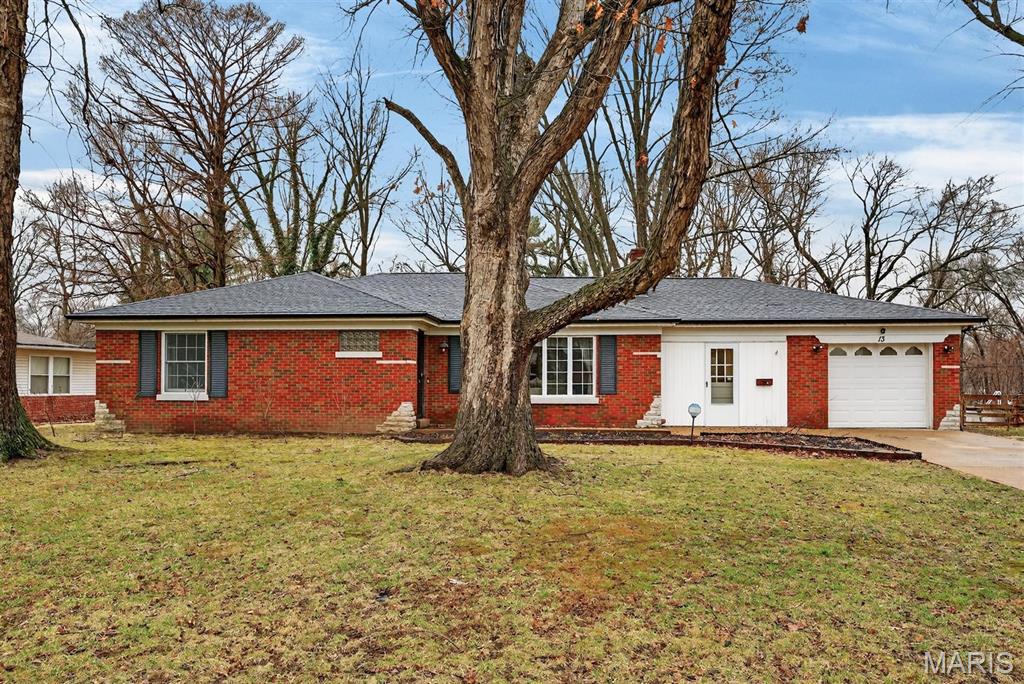 Homes for sale in Swansea, IL | 13 Meta Dr, Swansea, IL 62226 | MLS# MIS26009848