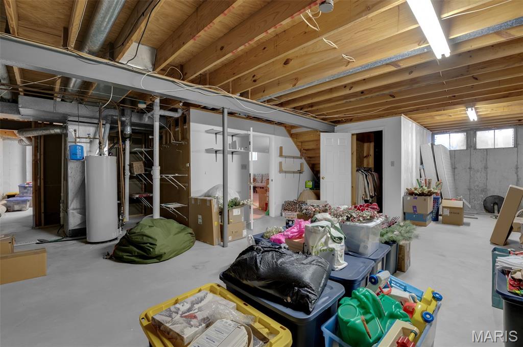 Homes for sale in Chesterfield, MO | 15812 Newton Ridge Dr, Chesterfield, MO 63017 | MLS# MIS26010594