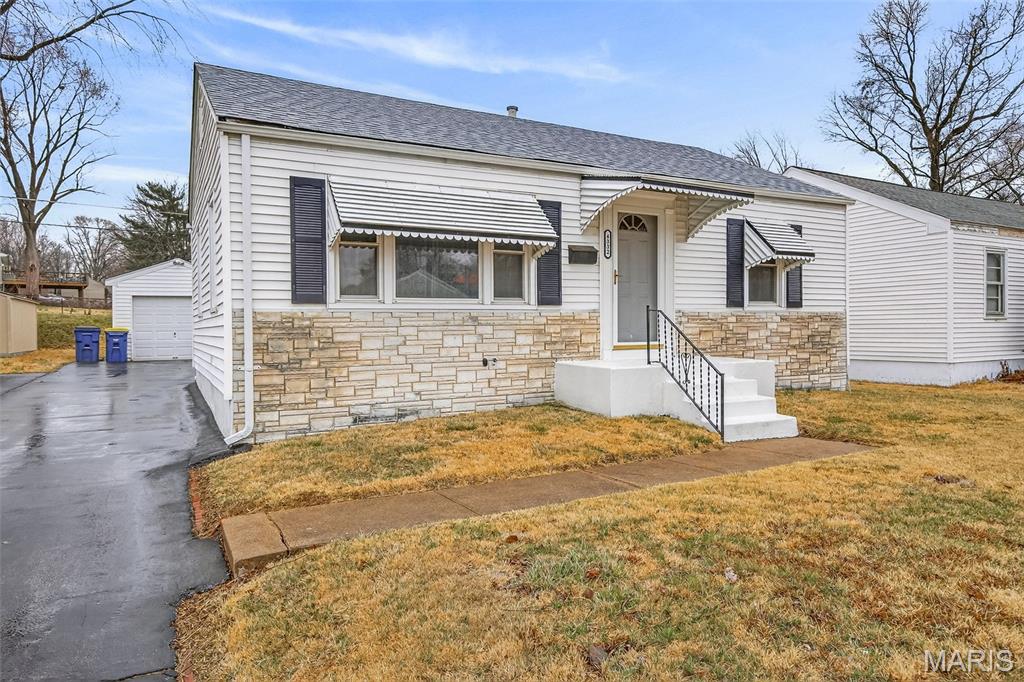 Homes for sale in St Ann, MO | 4332 Saint Leo Ln, St Ann, MO 63074 | MLS# MIS26010920