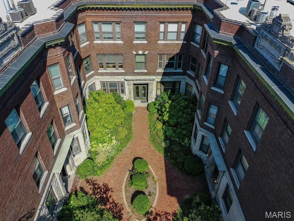 Homes for sale in St Louis, MO | 377 N Taylor Ave #1S, St Louis, MO 63108 | MLS# MIS26011010