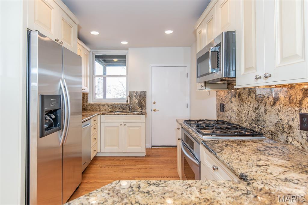 Homes for sale in St Louis, MO | 377 N Taylor Ave #1S, St Louis, MO 63108 | MLS# MIS26011010