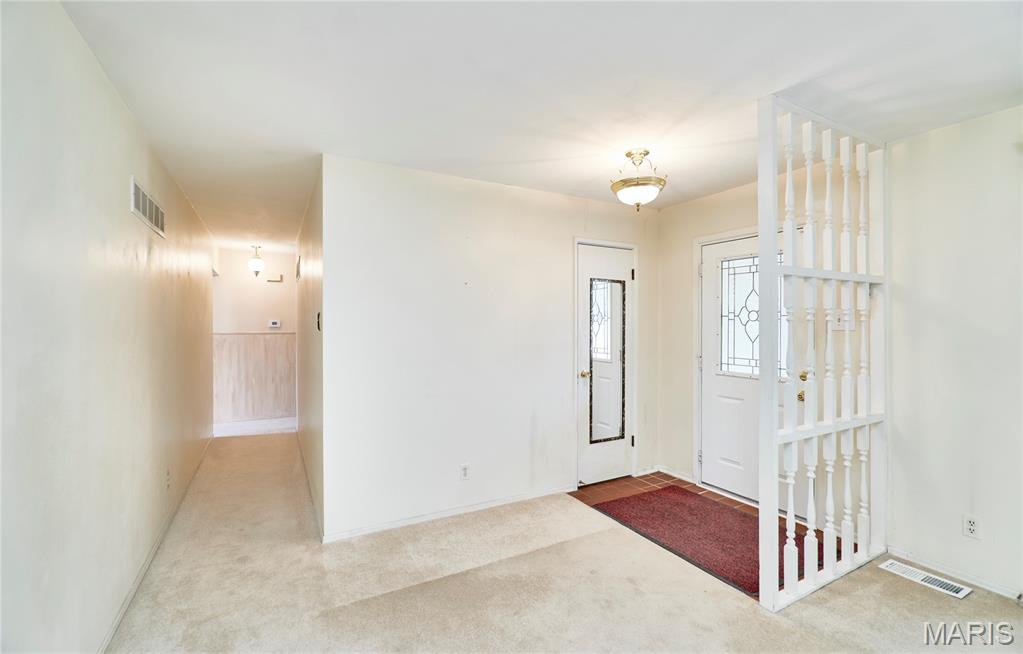 Homes for sale in Manchester, MO | 724 Le Manns Dr, Manchester, MO 63021 | MLS# MIS26011174